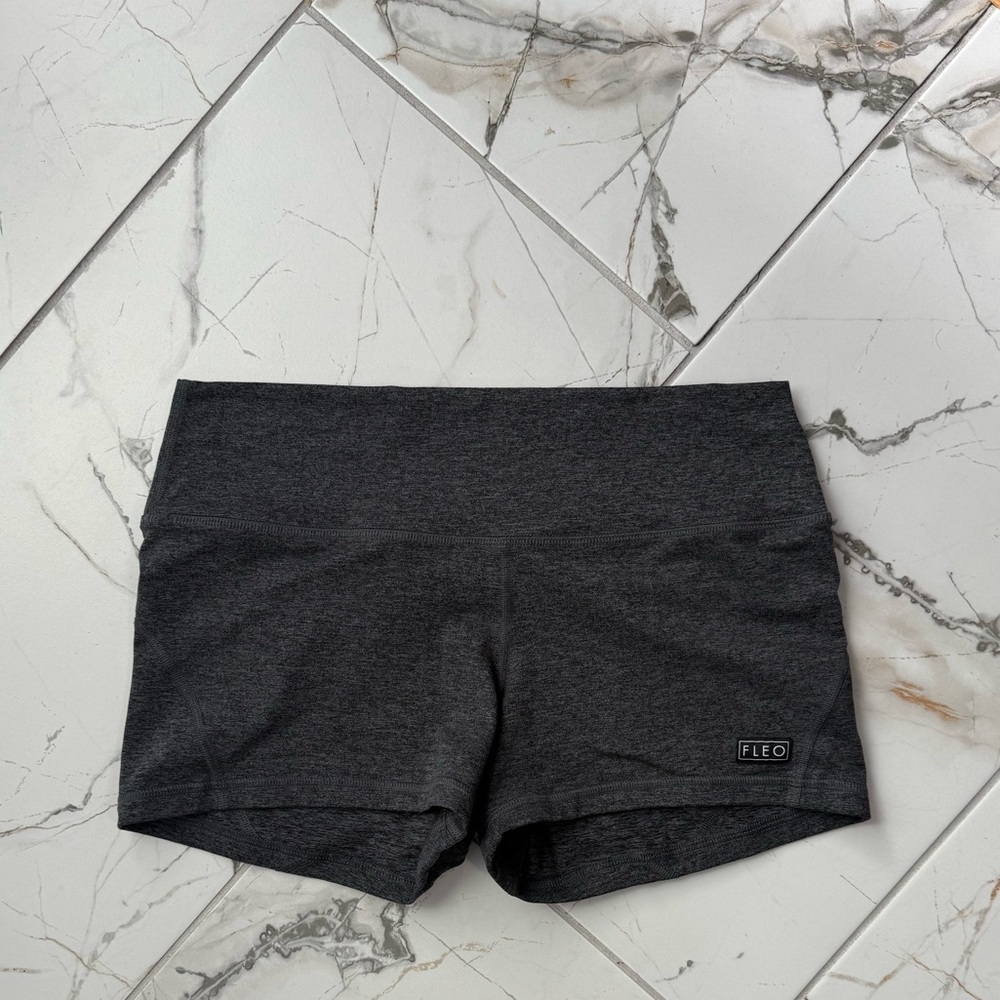 Fleo Women's magnet black Athletic Shorts